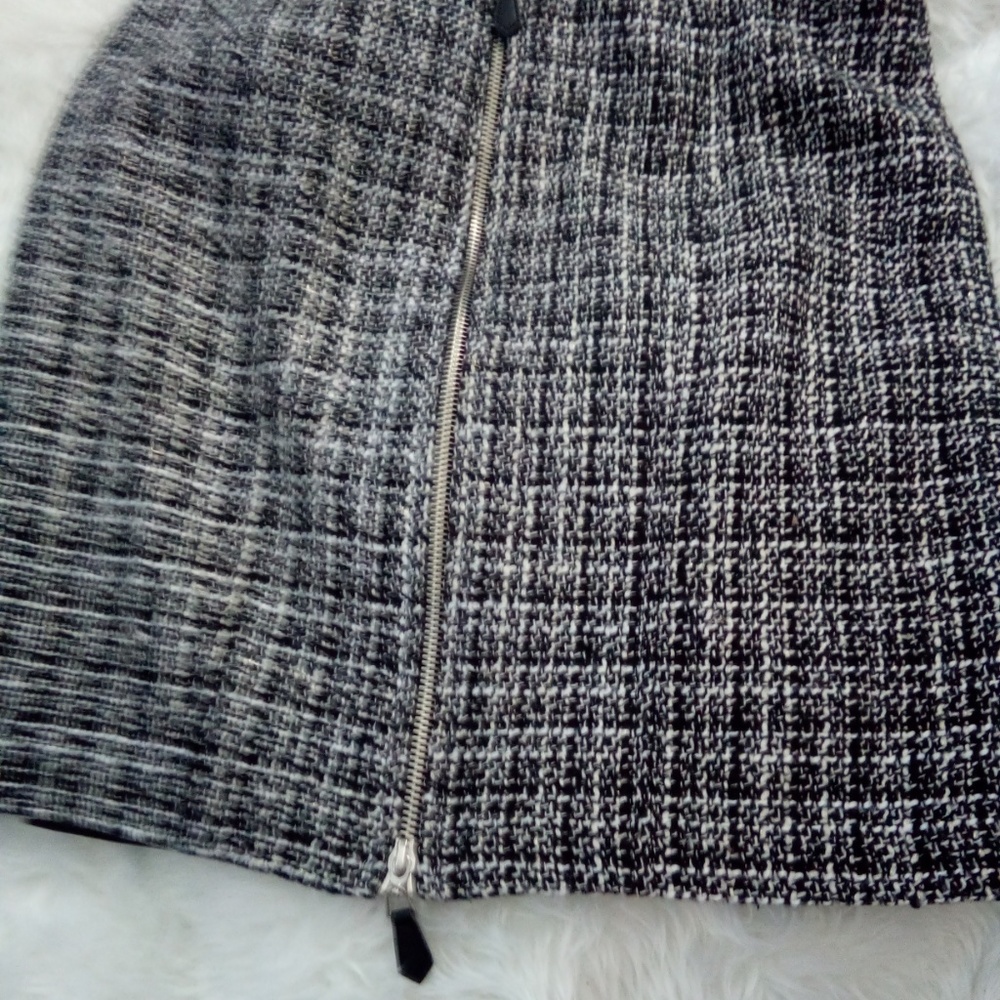 Boston Proper Tweed Zip Mini Skirt  8 EUC
